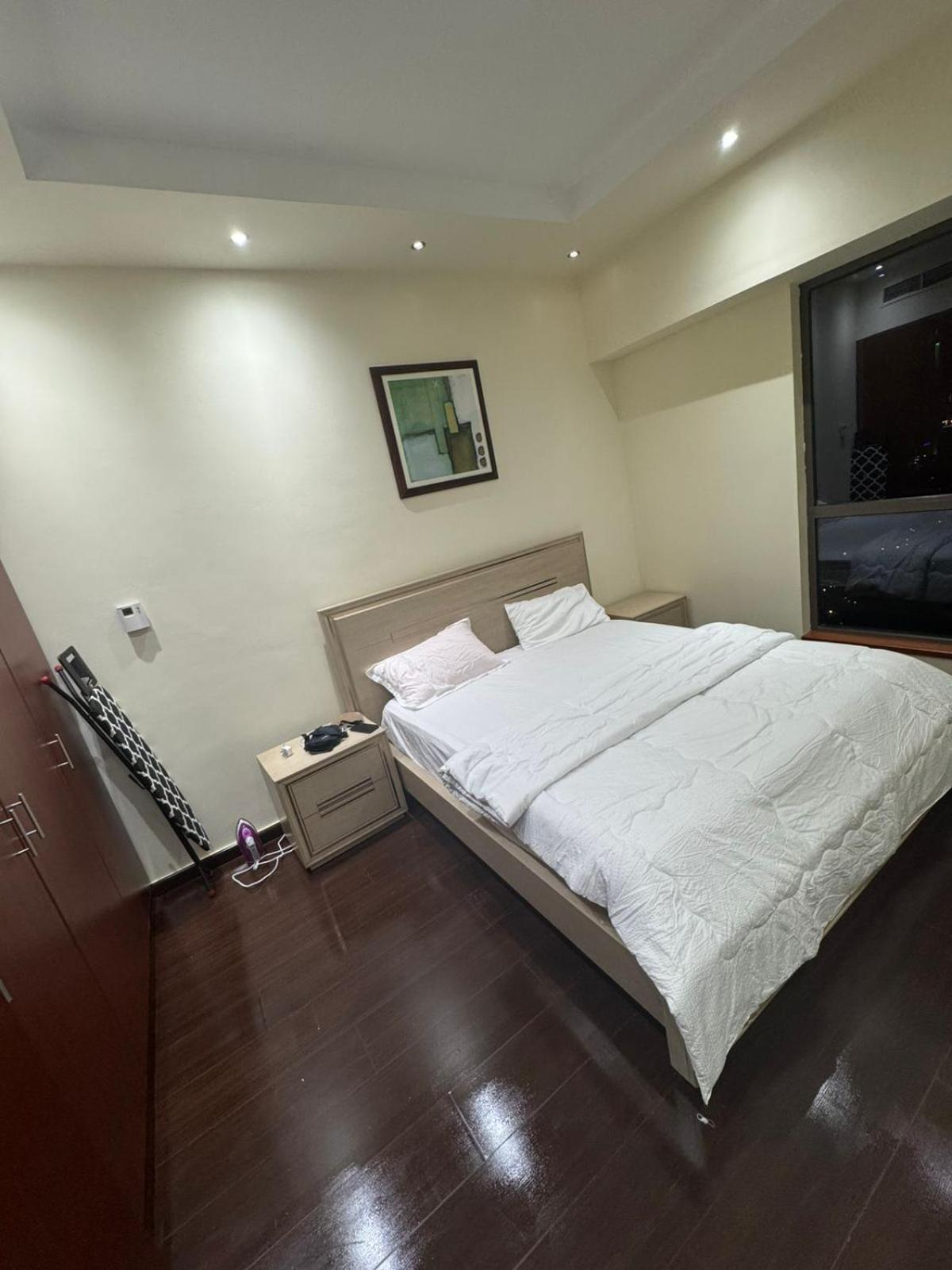 Sadaf 8 Jbr Luxury Master Bedroom Near Tram Dubaj Kültér fotó